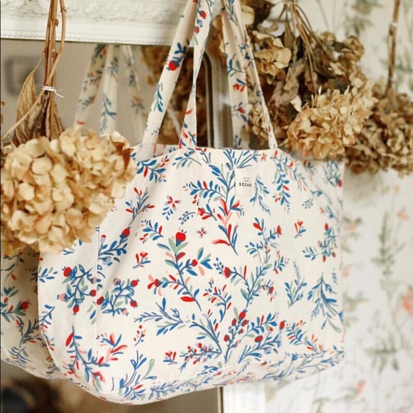 Sezane Handbags - Sezane Tote